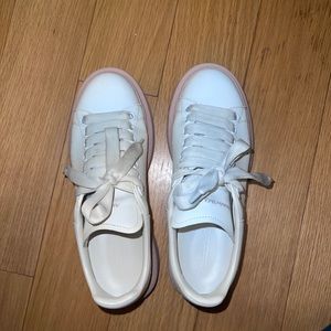 Alexander McQueen sneaker